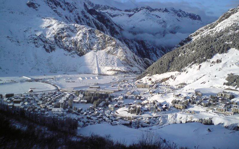 Hotel Piz Badus 2*