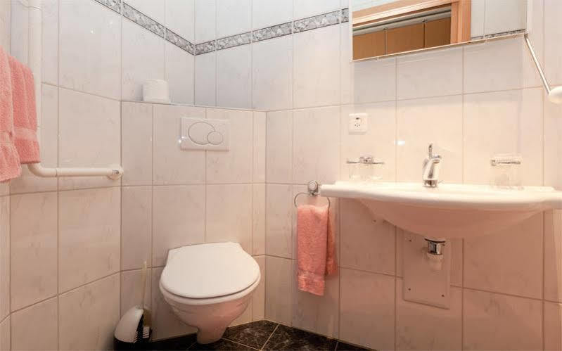 Piz Badus Hotel 2*